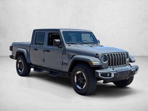 Used 2023 Jeep Gladiator Sport AWD/4WD image 3