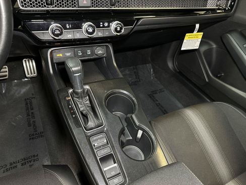 Used 2025 Honda Civic Sport image 28