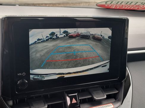 Used 2025 Toyota Corolla LE image 22