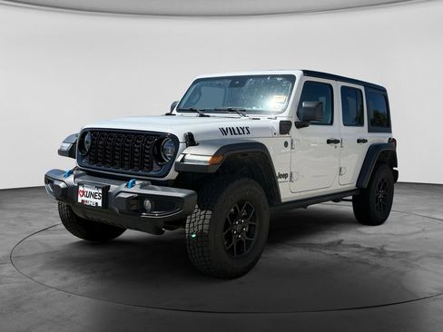 Used 2024 Jeep Wrangler Unlimited AWD/4WD image 4