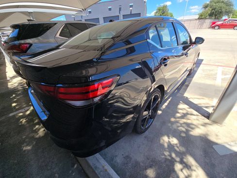 Used 2023 Nissan Sentra SR w/ Midnight Edition Package FWD image 2