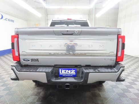 Used 2024 Ford F250 Platinum AWD/4WD image 34
