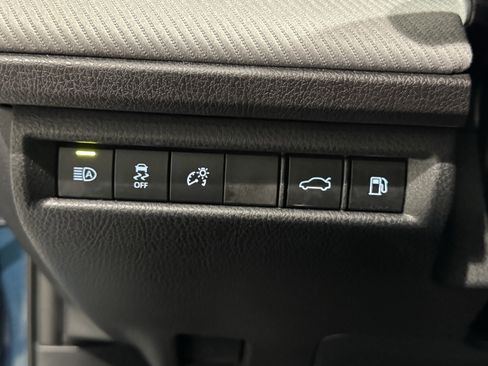 Used 2025 Toyota Camry XSE image 29