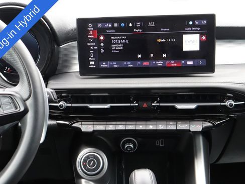 Used 2024 Alfa Romeo Tonale Veloce w/ Premium Interior Package AWD/4WD image 15