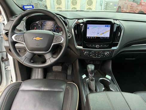 Used 2023 Chevrolet Traverse Premier image 5