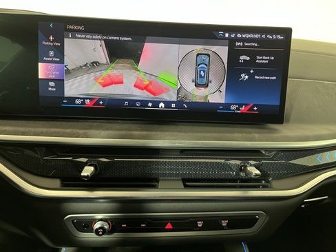 Used 2024 BMW X5 xDrive40i w/ Premium Package image 17
