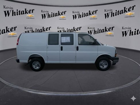 Used 2025 Chevrolet Express 2500 w/ Driver Convenience Package RWD image 10