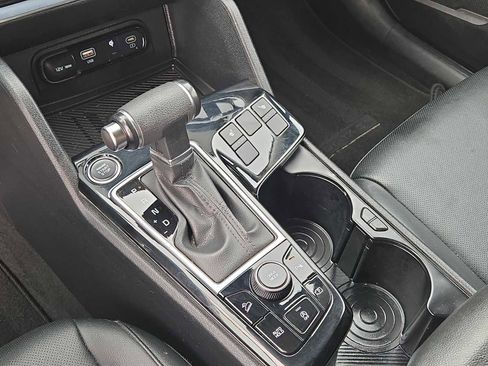 Used 2023 Kia Sportage EX image 28