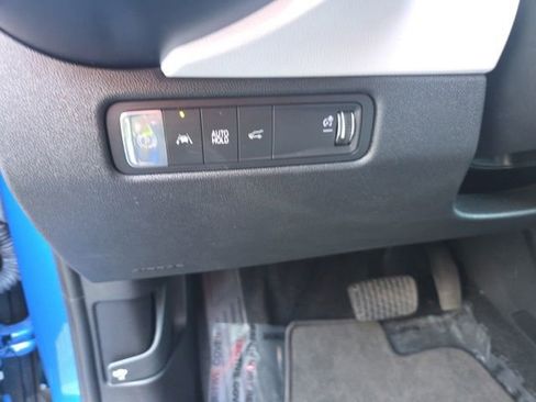 Used 2024 Chevrolet Equinox EV LT FWD image 34