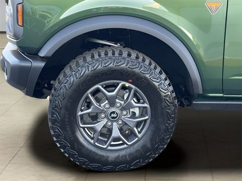 New 2025 Ford Bronco Badlands image 40
