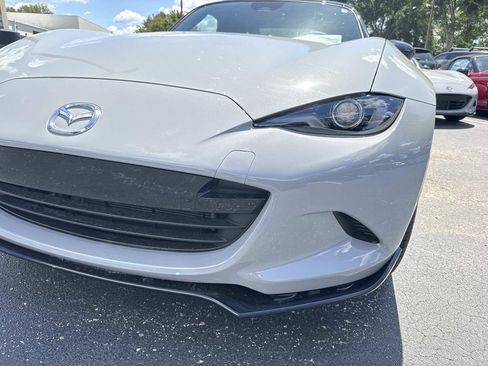 New 2026 MAZDA MX-5 Miata Club w/ Interior Package RWD image 11