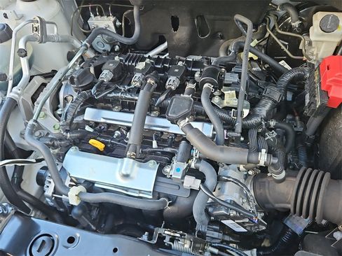 Used 2024 Nissan Kicks SV image 14