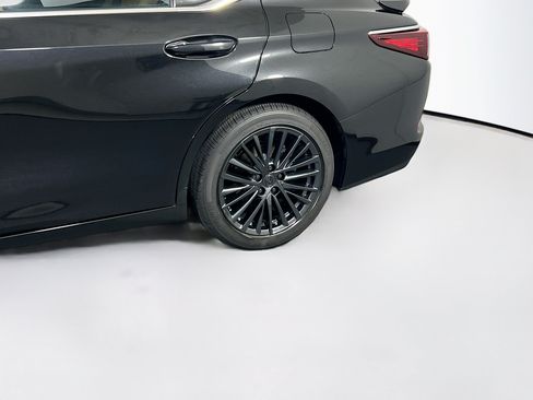 Used 2025 Lexus ES 350 w/ Premium Package FWD image 31