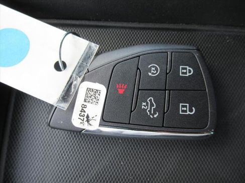 Used 2024 Chevrolet Silverado 1500 LT AWD/4WD image 28