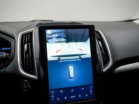 Used 2024 Ford Edge Titanium image 28