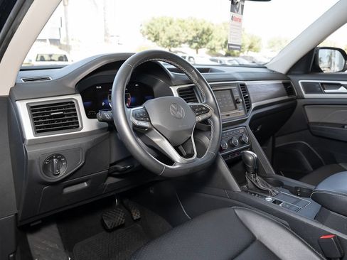 Used 2022 Volkswagen Atlas SE FWD image 19