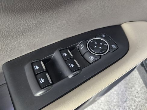 Used 2023 Lincoln Nautilus Reserve w/ Equipment Group 201A image 24