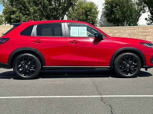 Certified 2025 Honda HR-V Sport image 3