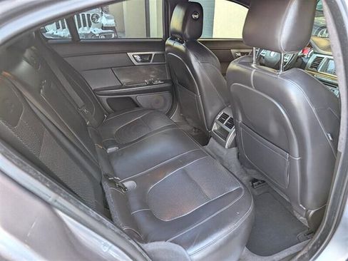 Used 2010 Jaguar XF R image 29