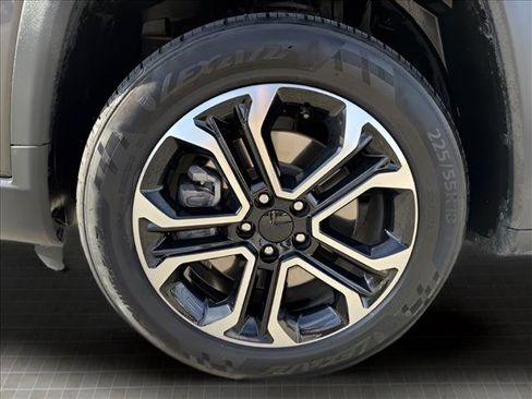 Used 2024 Jeep Compass Limited image 11