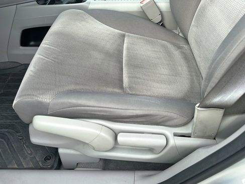 Used 2013 Honda CR-V LX image 16