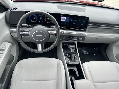 Used 2025 Hyundai Kona SEL image 15