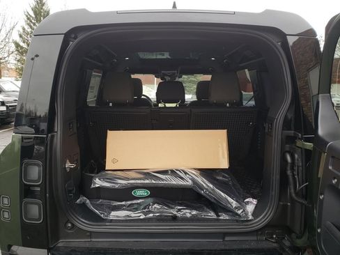 New 2026 Land Rover Defender 110 S image 7