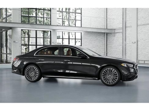New 2026 Mercedes-Benz E 450 4MATIC Sedan image 14