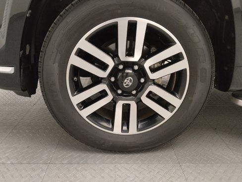 Used 2016 Toyota 4Runner Limited image 31