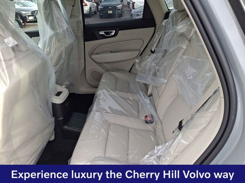 New 2026 Volvo XC60 T8 Ultra w/ Protection Package Premier AWD/4WD image 7