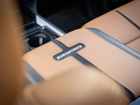 Used 2023 Ford F350 Platinum image 35