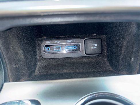 Used 2017 Jeep Grand Cherokee Altitude image 34