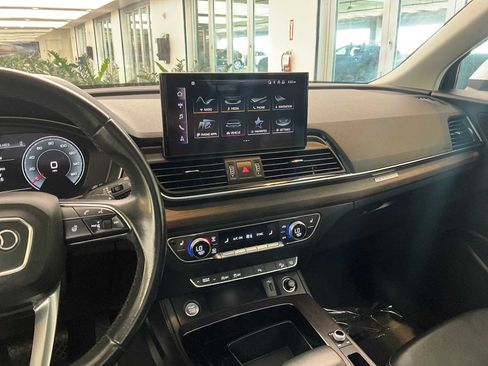 Used 2023 Audi Q5 2.0T Premium Plus w/ Premium Plus Package AWD/4WD image 7