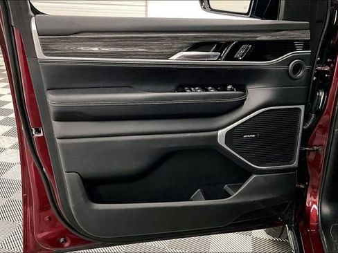 Used 2022 Jeep Wagoneer Series II image 20