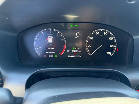 Used 2024 Honda HR-V Sport image 11