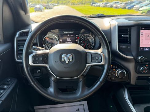 Used 2023 RAM 1500 Big Horn AWD/4WD image 30