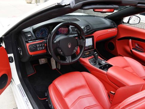 Used 2018 Maserati GranTurismo Sport image 5