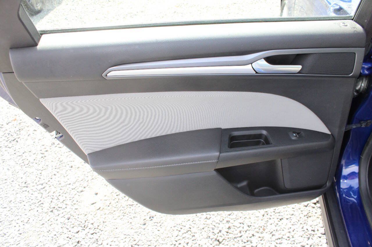 Used 2015 Ford Fusion S FWD image 20