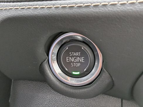 Certified 2025 Chevrolet Tahoe Premier RWD image 44