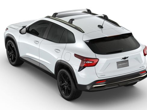 New 2026 Chevrolet Trax ACTIV w/ Sunroof Package FWD image 27