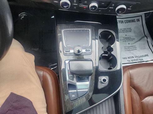 Used 2017 Audi Q7 3.0T Premium Plus image 19