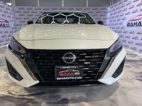 Used 2023 Nissan Altima 2.5 SR w/ SR Premium Package AWD/4WD image 4