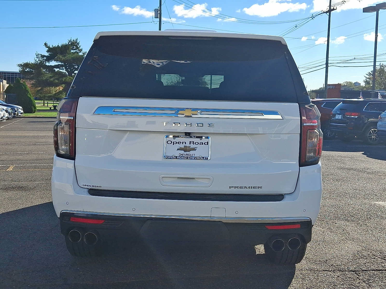 Used 2024 Chevrolet Tahoe Premier AWD/4WD image 5