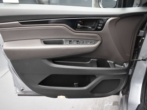 Used 2022 Honda Odyssey Touring image 12