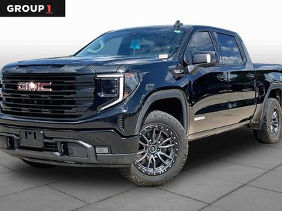 Used 2022 GMC Sierra 1500 Elevation w/ Elevation Premium Package