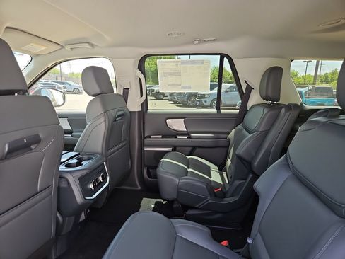 New 2027 Ford Expedition Active RWD image 19