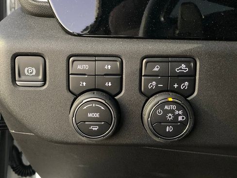 Used 2025 Chevrolet Silverado 1500 RST image 15