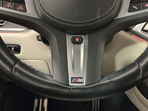 Certified 2022 BMW X7 xDrive40i w/ M Sport Package image 17