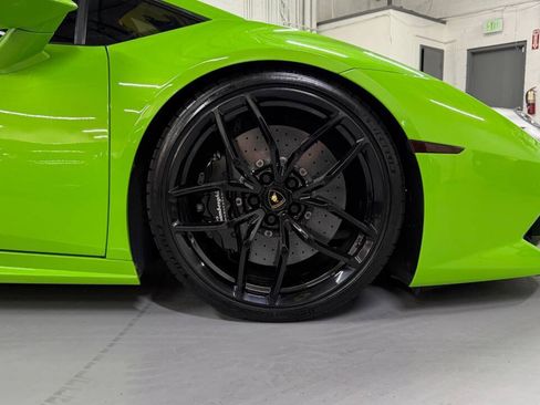 Used 2015 Lamborghini Huracan LP 610-4 AWD/4WD image 32