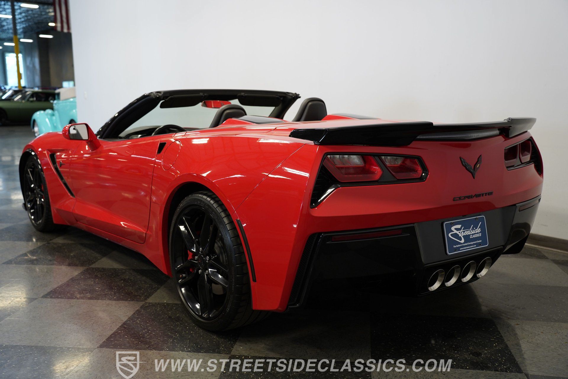 Used 2019 Chevrolet Corvette Stingray Convertible w/ Carbon Flash Badge Package RWD image 10